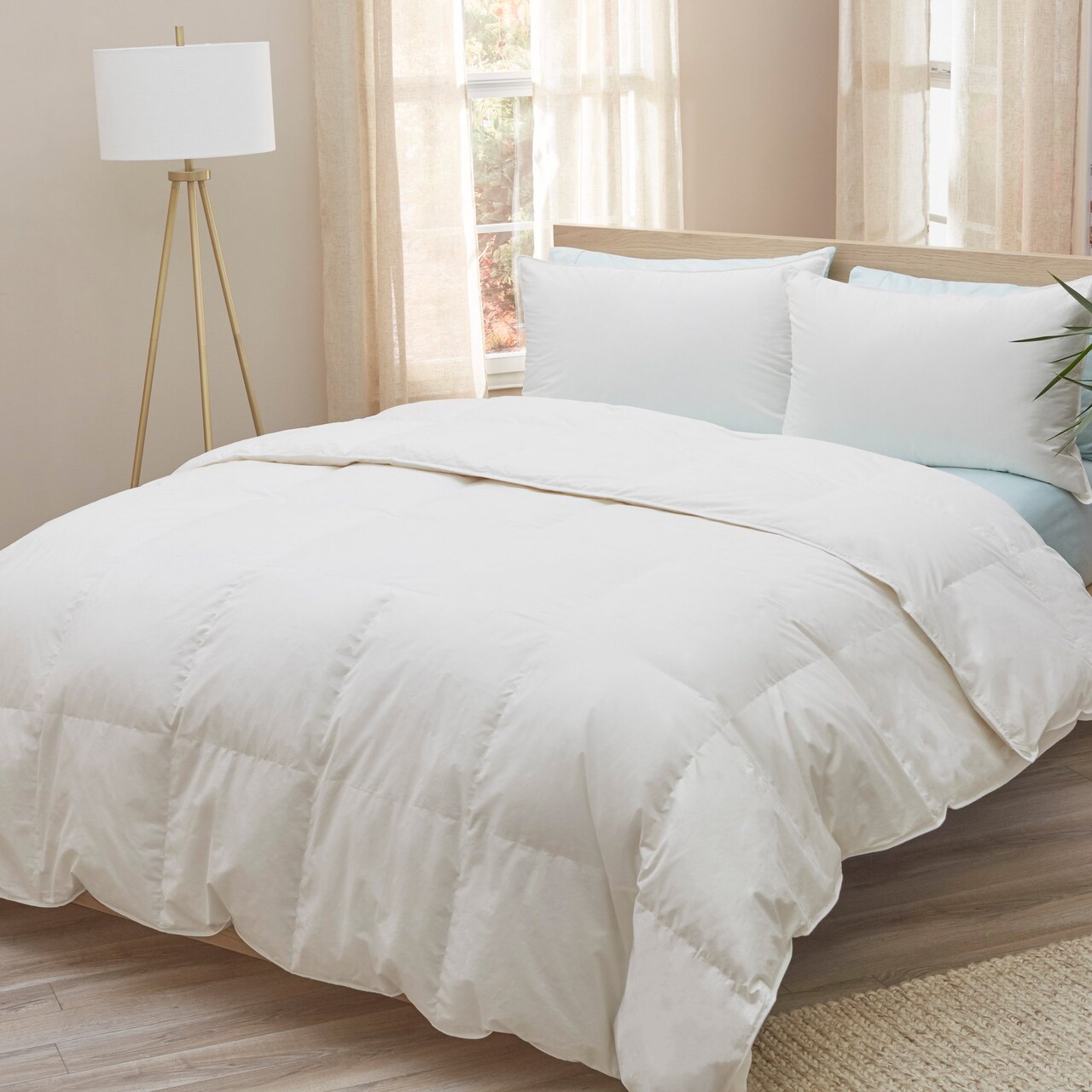 Edge Collections - Full/Queen - White - All-Season Down Comforter with Baffle Box Construction - 1 Piece